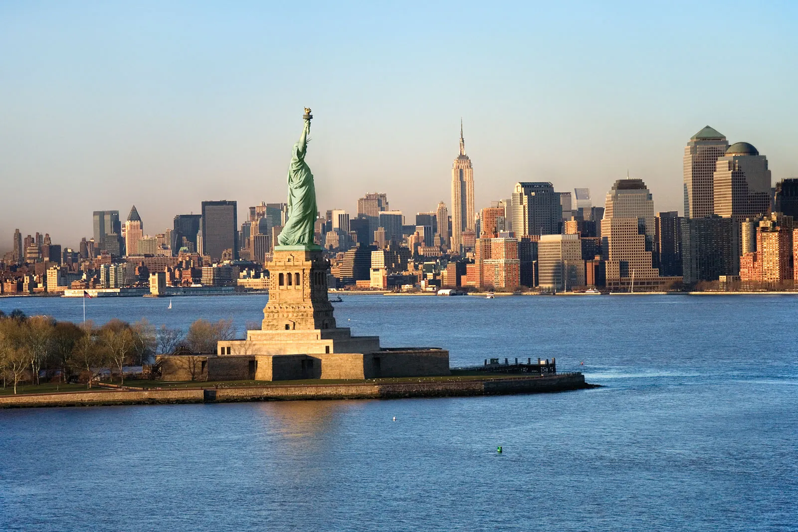 Statue-of-Liberty-Island-New-York-Bay.jpg